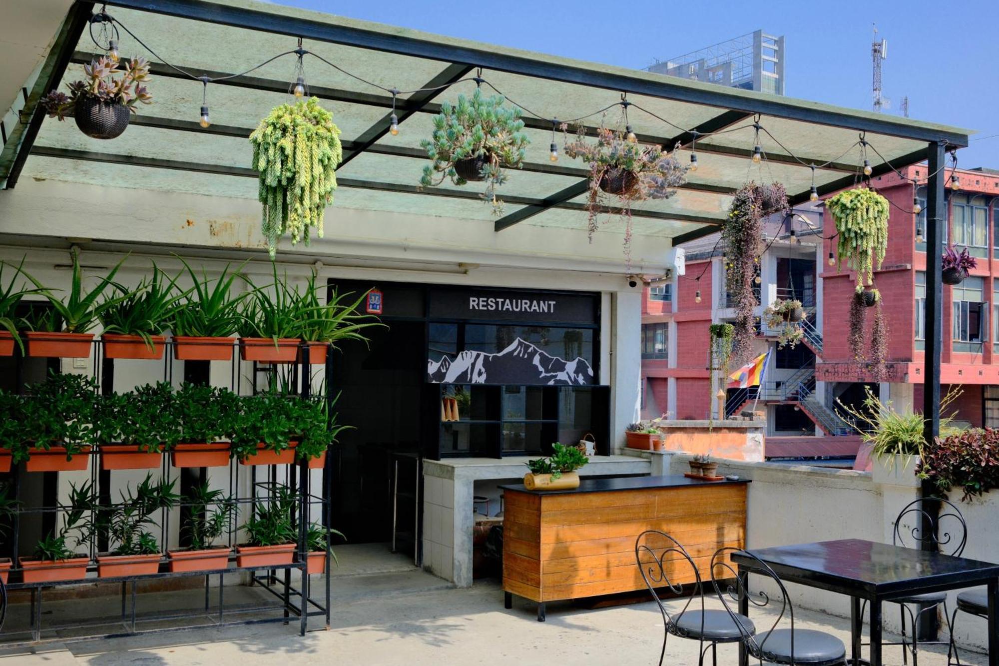 Yakety Yak Hostel Katmandú Exterior foto